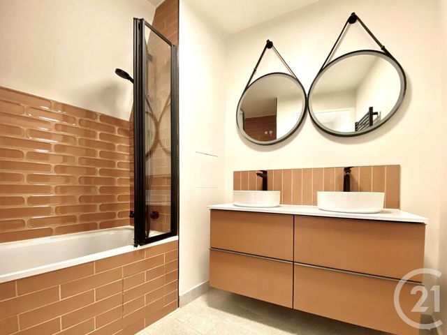 Appartement T3 à vendre - 3 pièces - 71.24 m2 - PARIS - 75007 - ILE-DE-FRANCE - Century 21 Agence Luxembourg