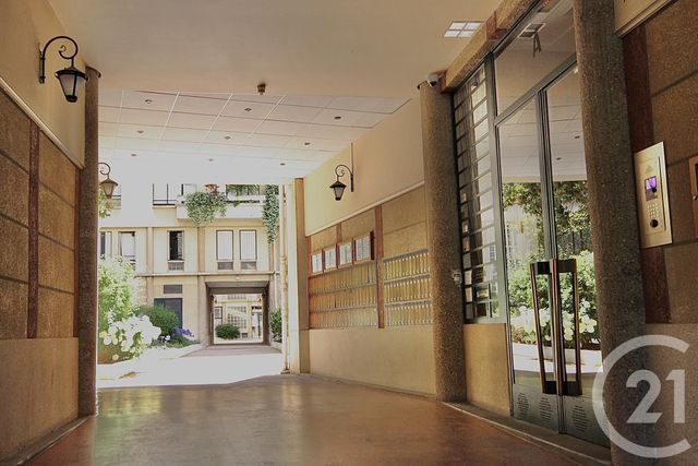 Appartement T3 à vendre - 3 pièces - 71.24 m2 - PARIS - 75007 - ILE-DE-FRANCE - Century 21 Agence Luxembourg