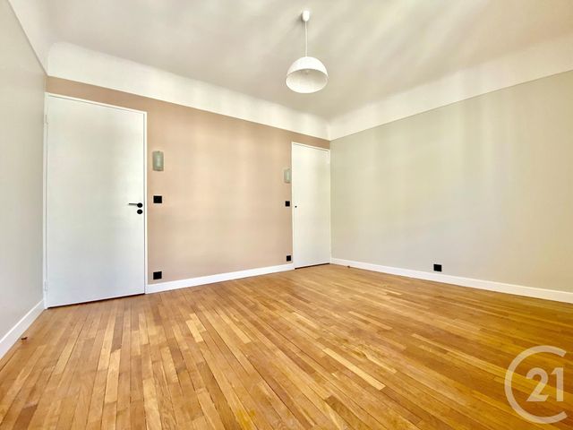 Appartement T3 à vendre - 3 pièces - 71.24 m2 - PARIS - 75007 - ILE-DE-FRANCE - Century 21 Agence Luxembourg