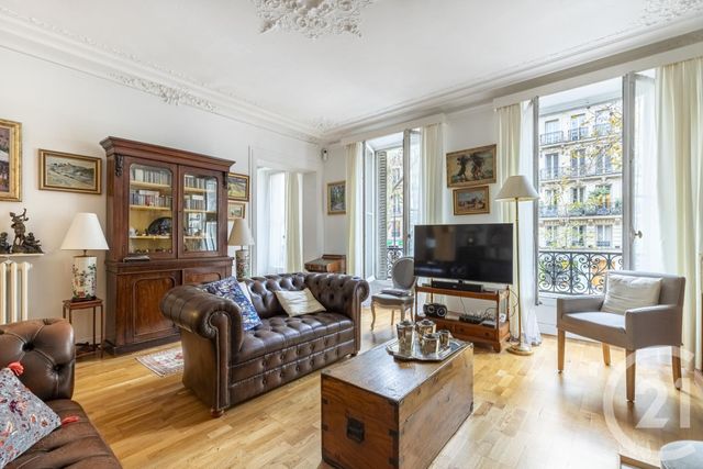  - PARIS - 