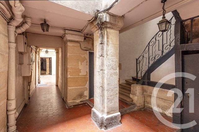 Afficher la photo en grand Appartement Studio à vendre - 1 pièce - 23.69 m2 - PARIS - 75005 - ILE-DE-FRANCE - Century 21 Agence Luxembourg