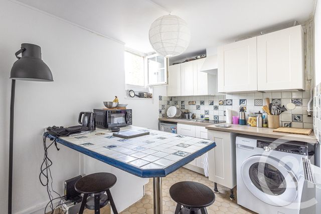 Afficher la photo en grand Appartement Studio à vendre - 1 pièce - 23.69 m2 - PARIS - 75005 - ILE-DE-FRANCE - Century 21 Agence Luxembourg