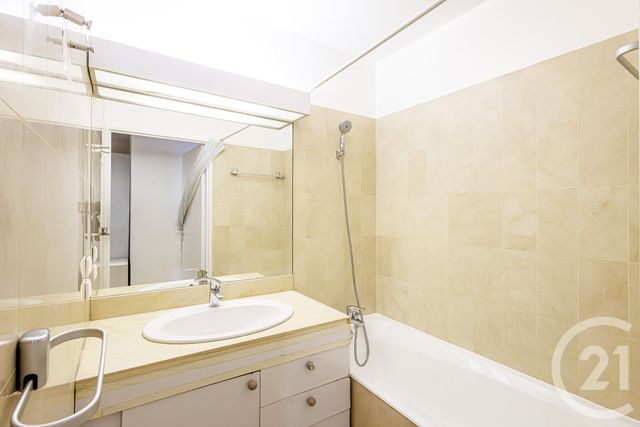 Appartement F2 à vendre - 2 pièces - 51.01 m2 - PARIS - 75005 - ILE-DE-FRANCE - Century 21 Agence Luxembourg
