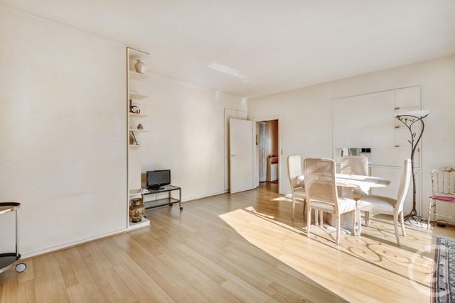 Appartement à vendre - 2 pièces - 63.0 m2 - PARIS - 75016 - ILE-DE-FRANCE - Century 21 Agence Luxembourg