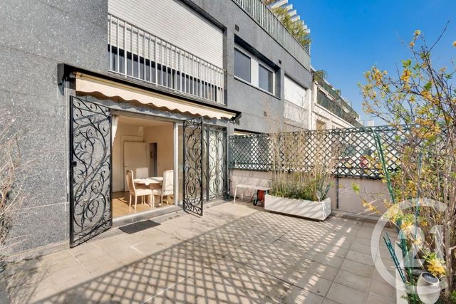 Appartement à vendre - 2 pièces - 63.0 m2 - PARIS - 75016 - ILE-DE-FRANCE - Century 21 Agence Luxembourg