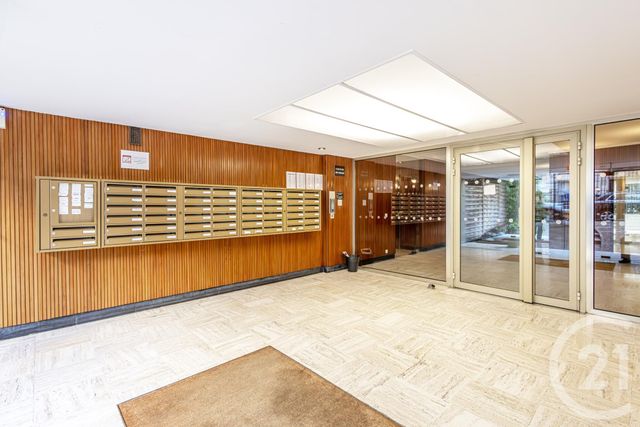 Appartement T2 à vendre - 2 pièces - 40.78 m2 - PARIS - 75005 - ILE-DE-FRANCE - Century 21 Agence Luxembourg