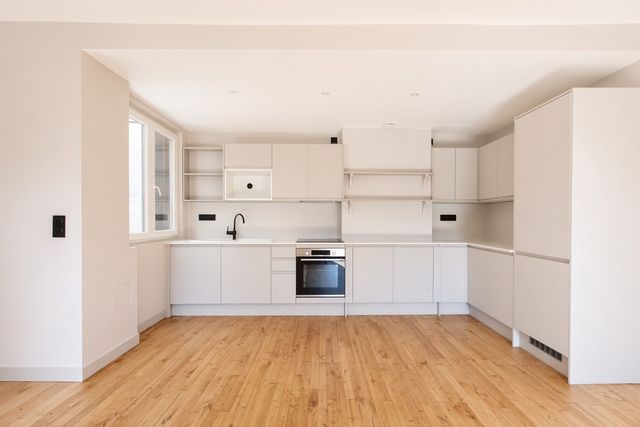 Appartement à vendre - 4 pièces - 76.0 m2 - PARIS - 75007 - ILE-DE-FRANCE - Century 21 Agence Luxembourg